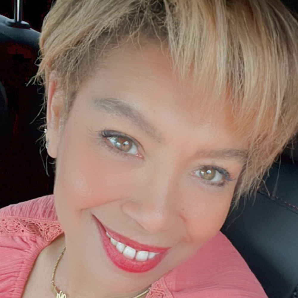 Meet your Posher, Monique
